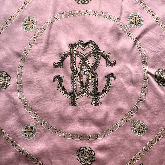 Roberto Cavalli Scarf. 100% Silk. Made in Italy. - Picture 6 of 16
